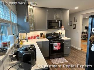 84 Billings Ave, Tufts