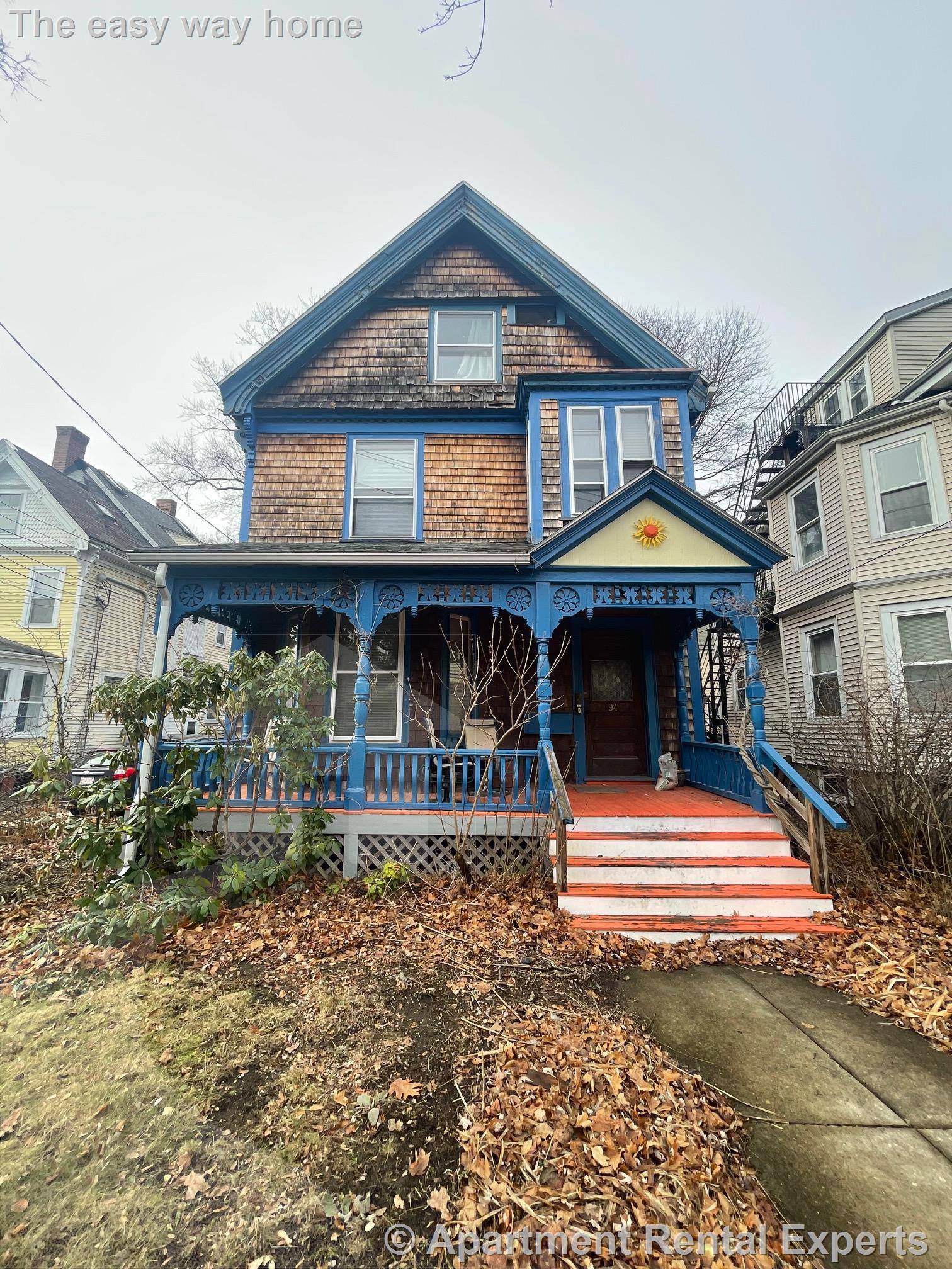 94 College Ave, Davis Square