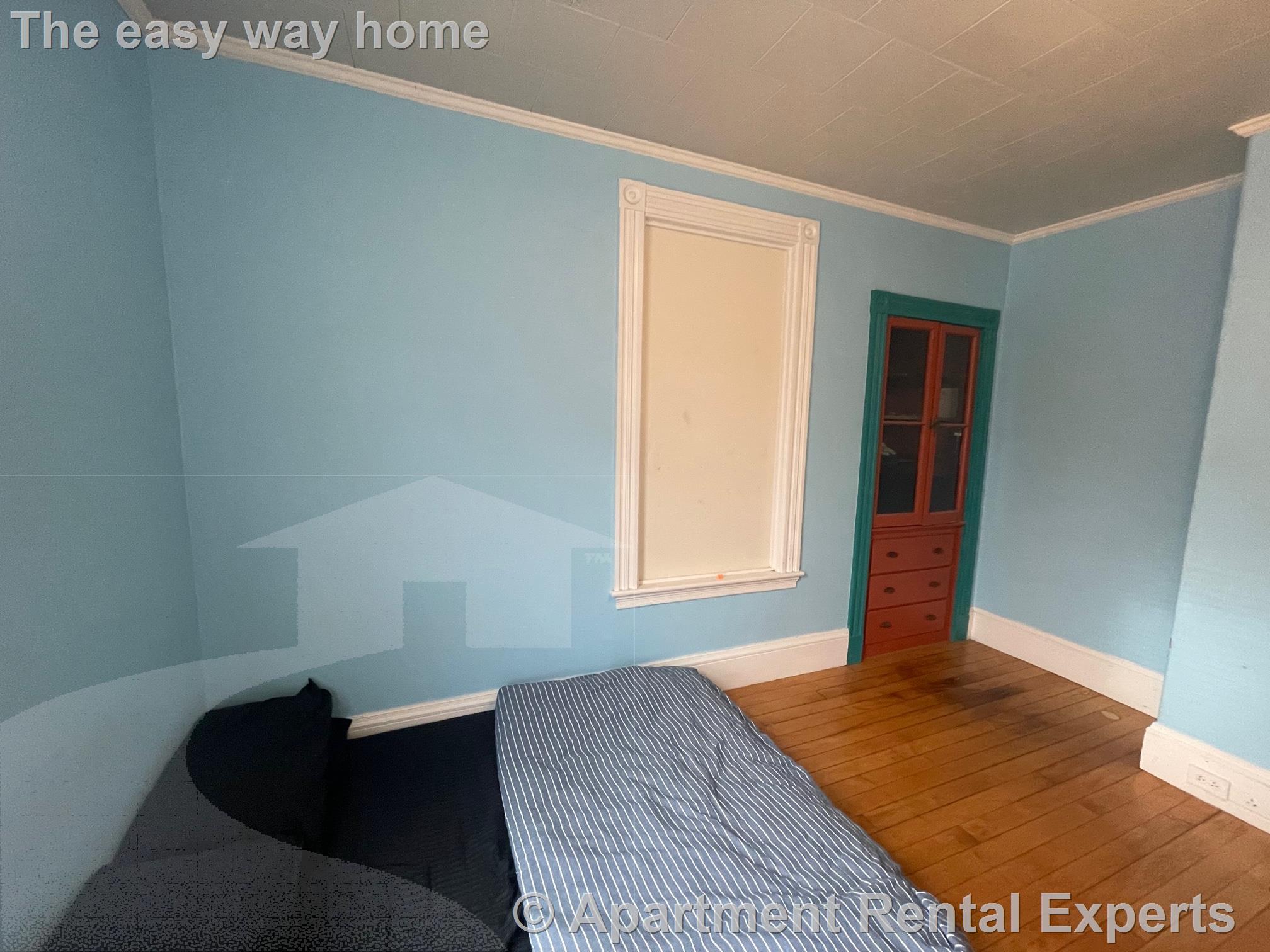 94 College Ave, Davis Square