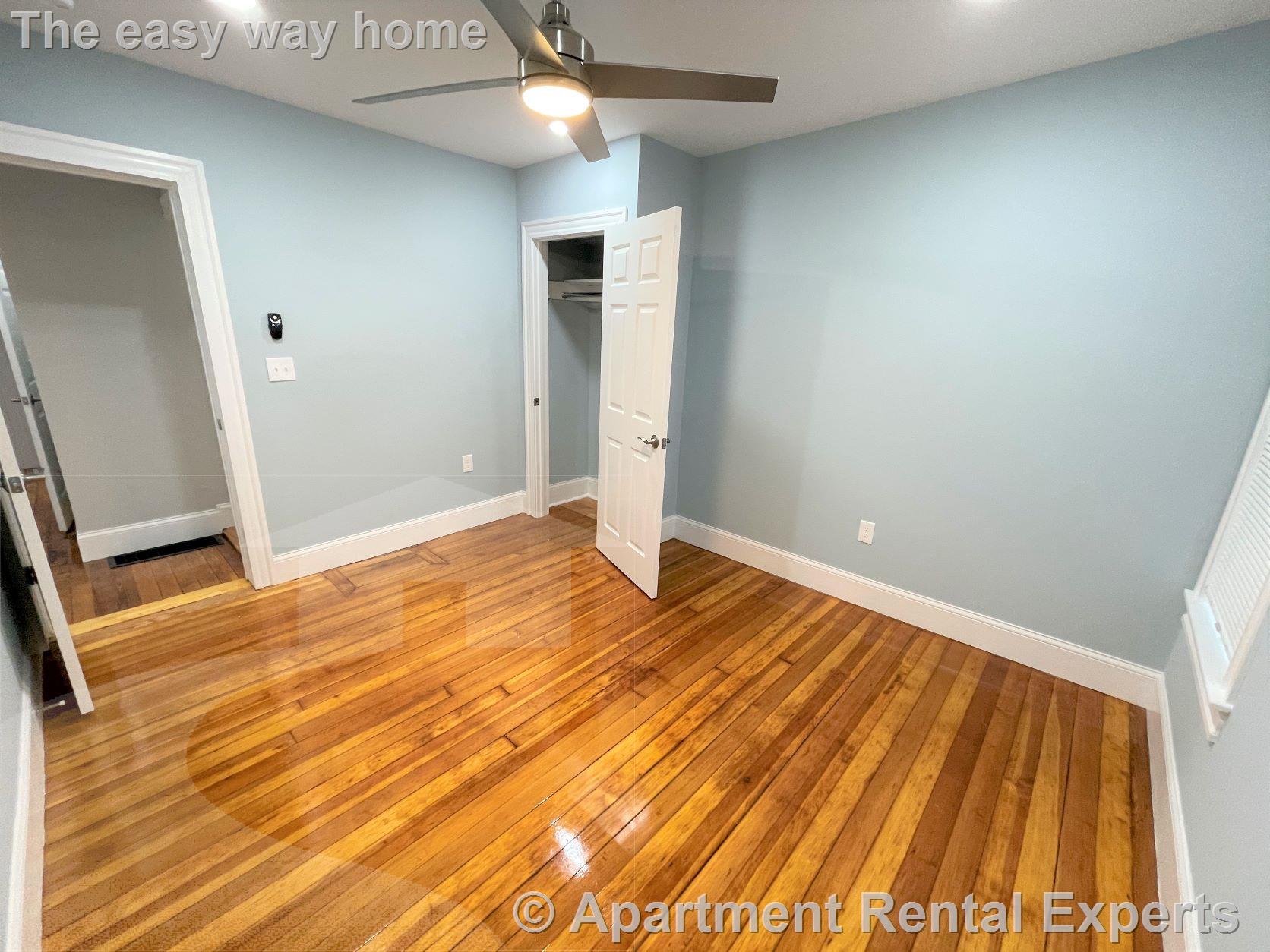 3 Mossland St, Porter Square