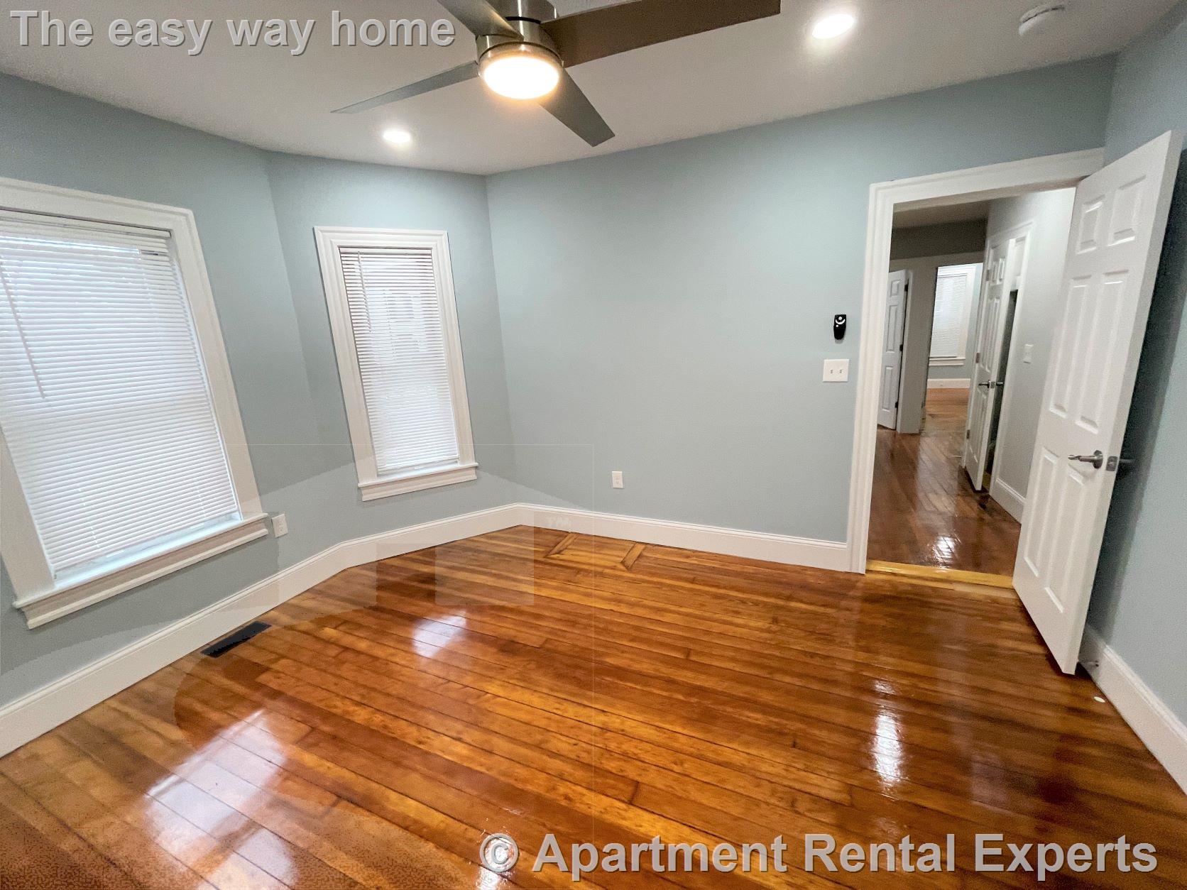 3 Mossland St, Porter Square