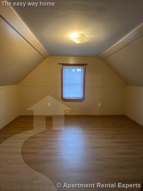 11 Oakland Ave, Winter Hill