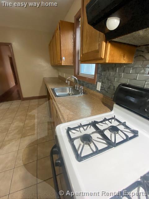 11 Oakland Ave, Winter Hill