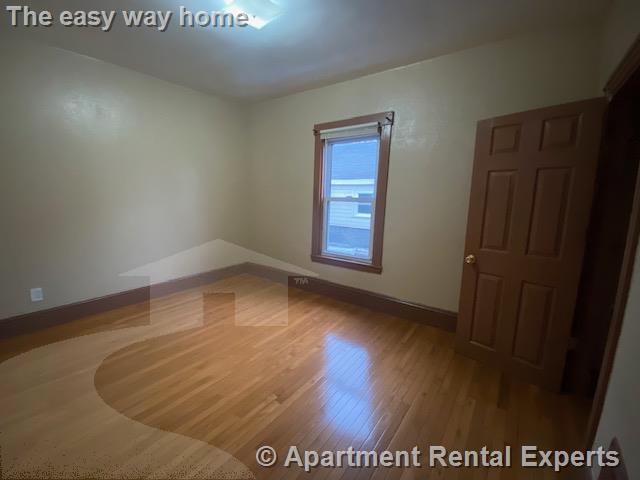 11 Oakland Ave, Winter Hill