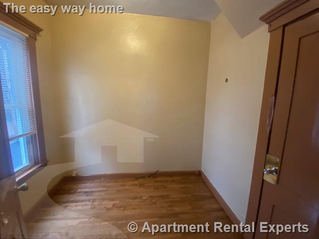 11 Oakland Ave, Winter Hill