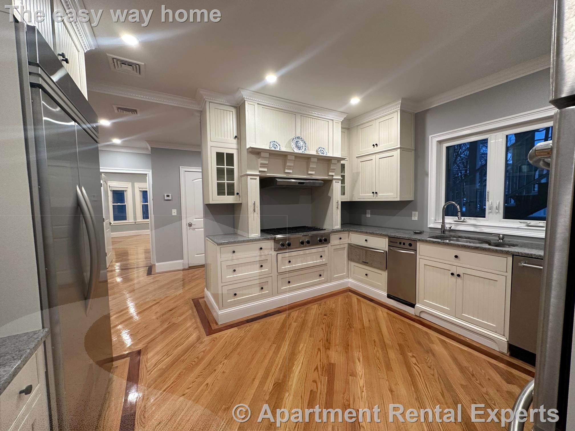 66 Dudley St, Salem St. Area