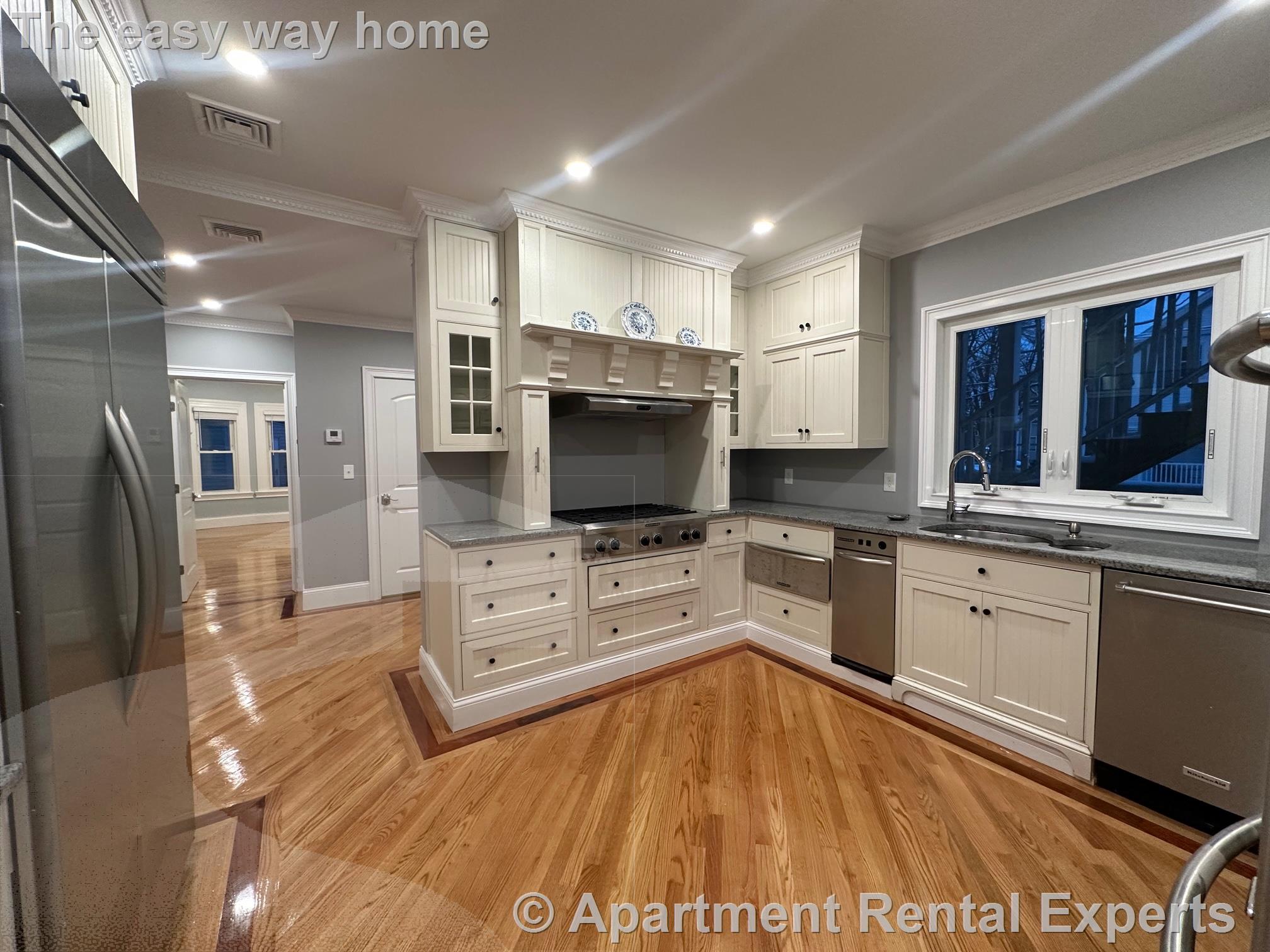 66 Dudley St, Salem St. Area