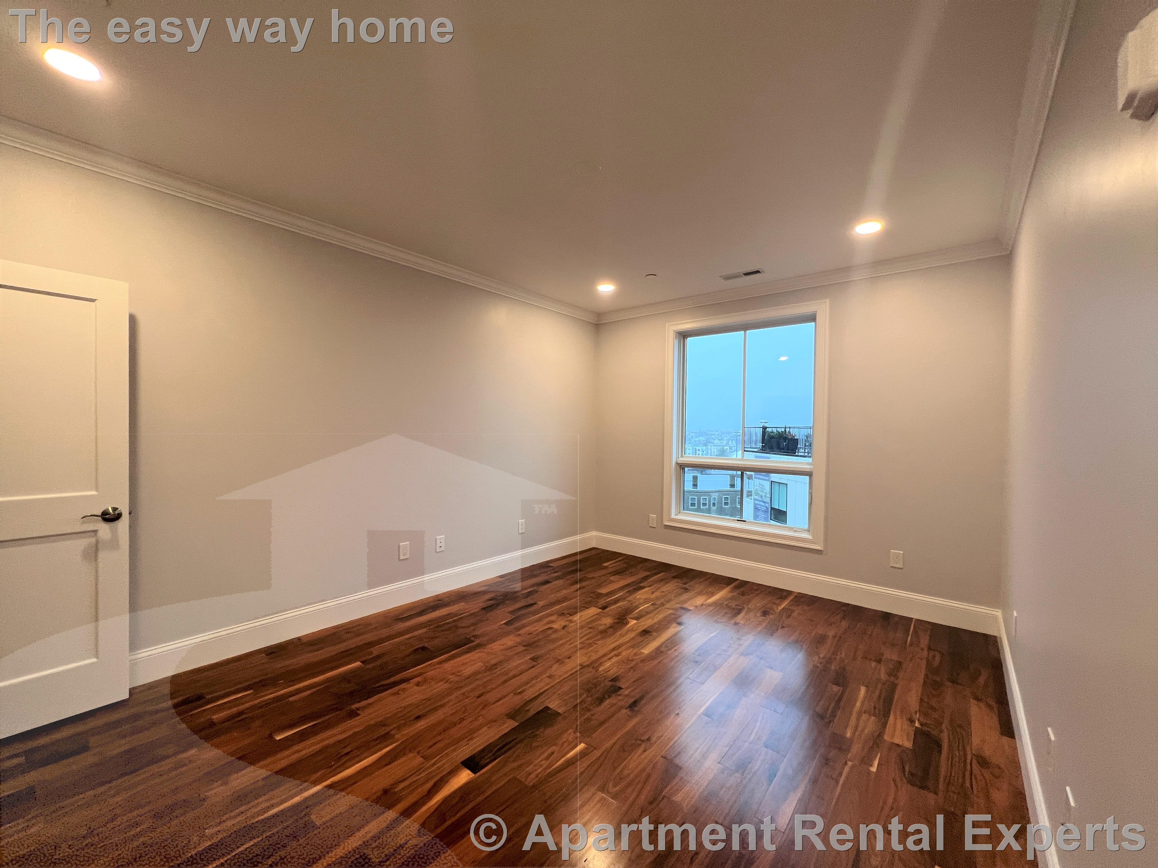 519 Broadway, Magoun Square