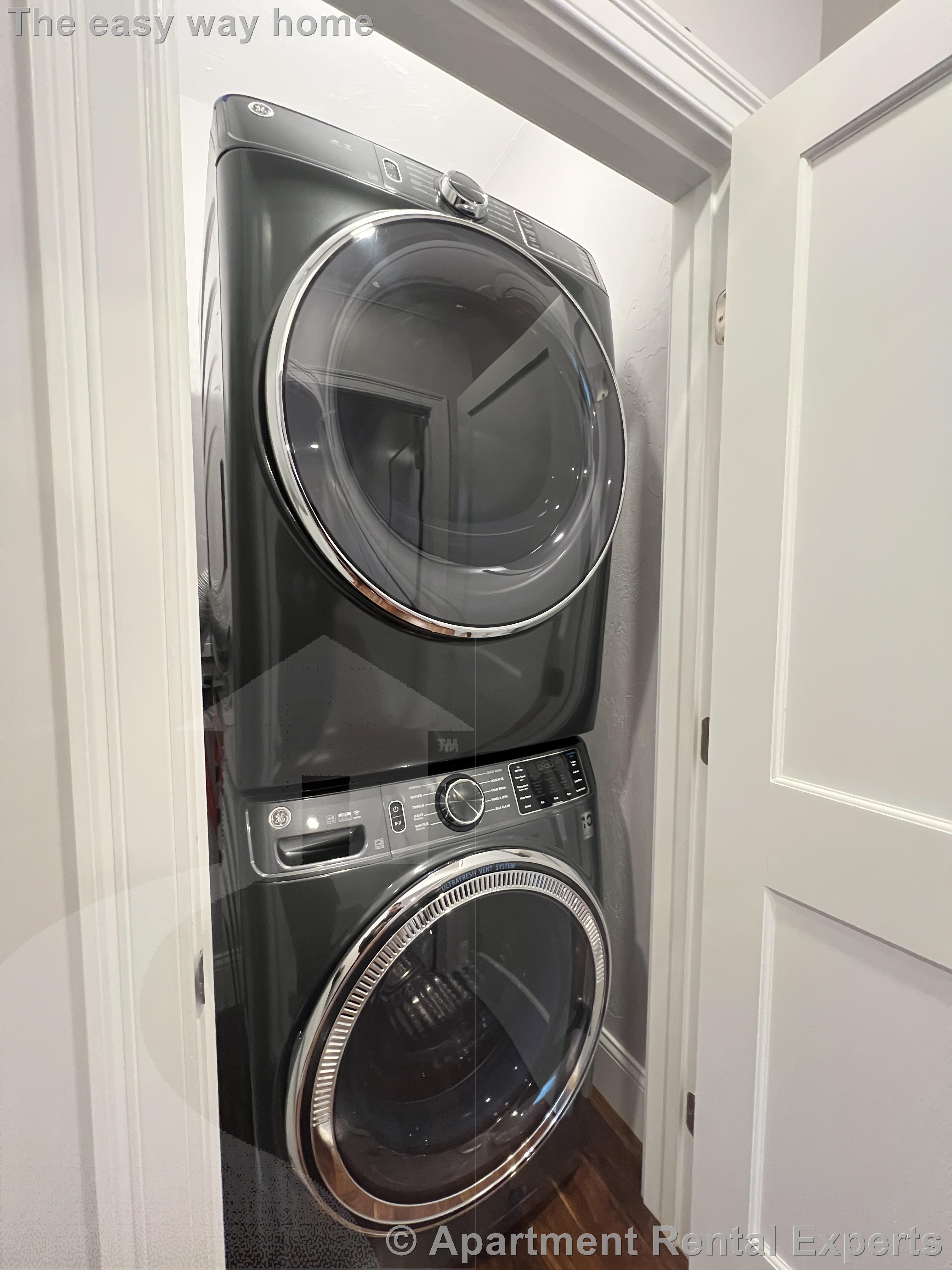 519 Broadway, Magoun Square