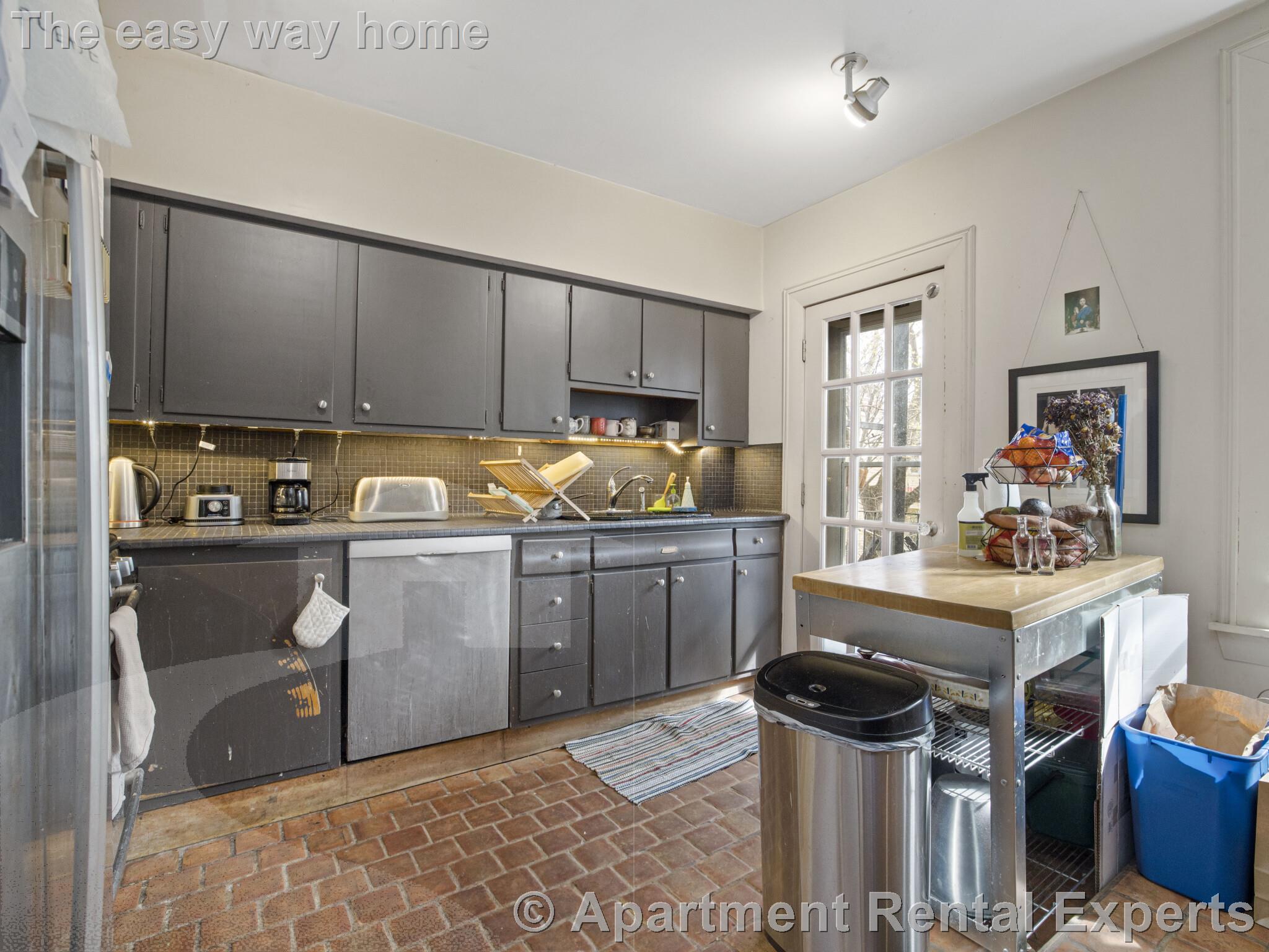 368 Broadway, Central Square