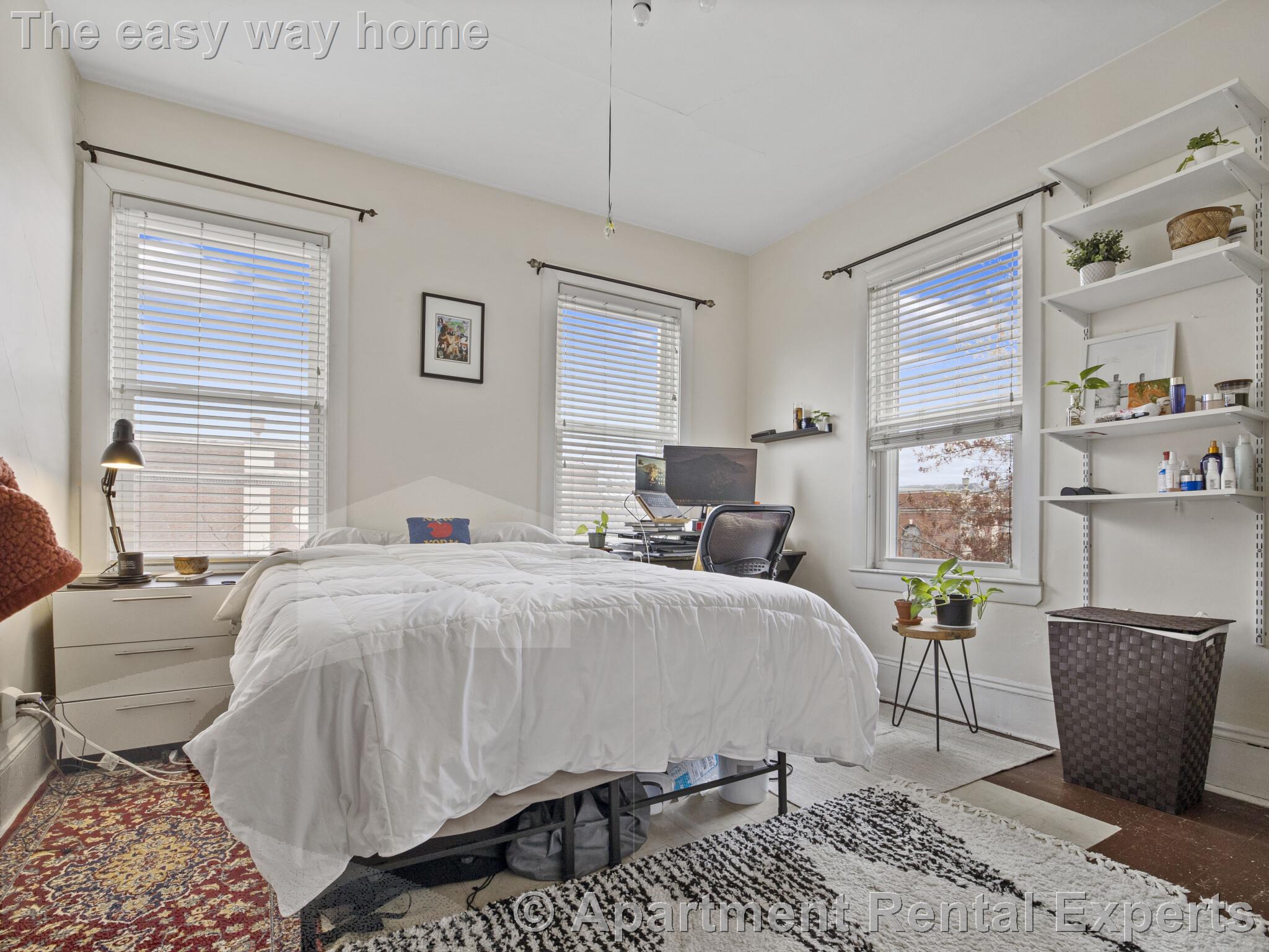 368 Broadway, Central Square