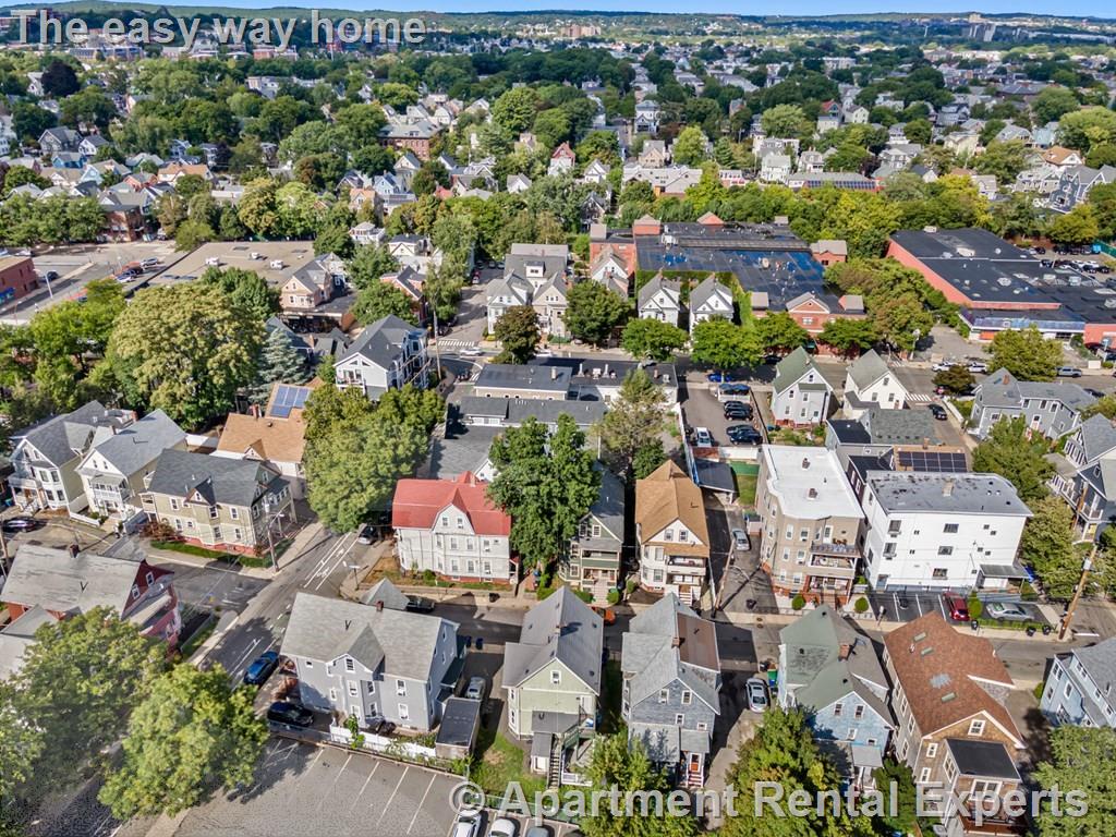 59 Hawthorne St, Davis Square