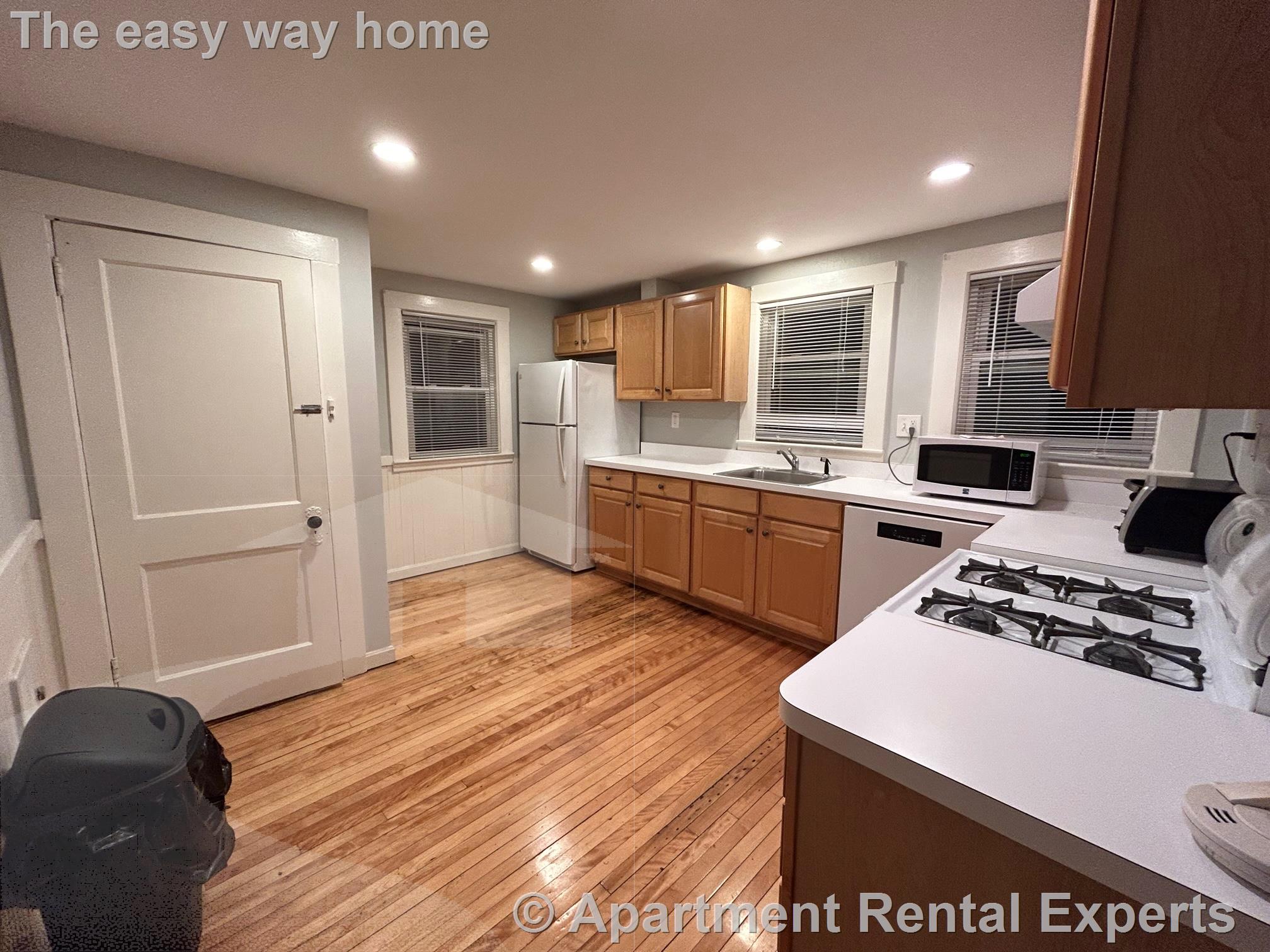 66 Thomas St, Medford Square