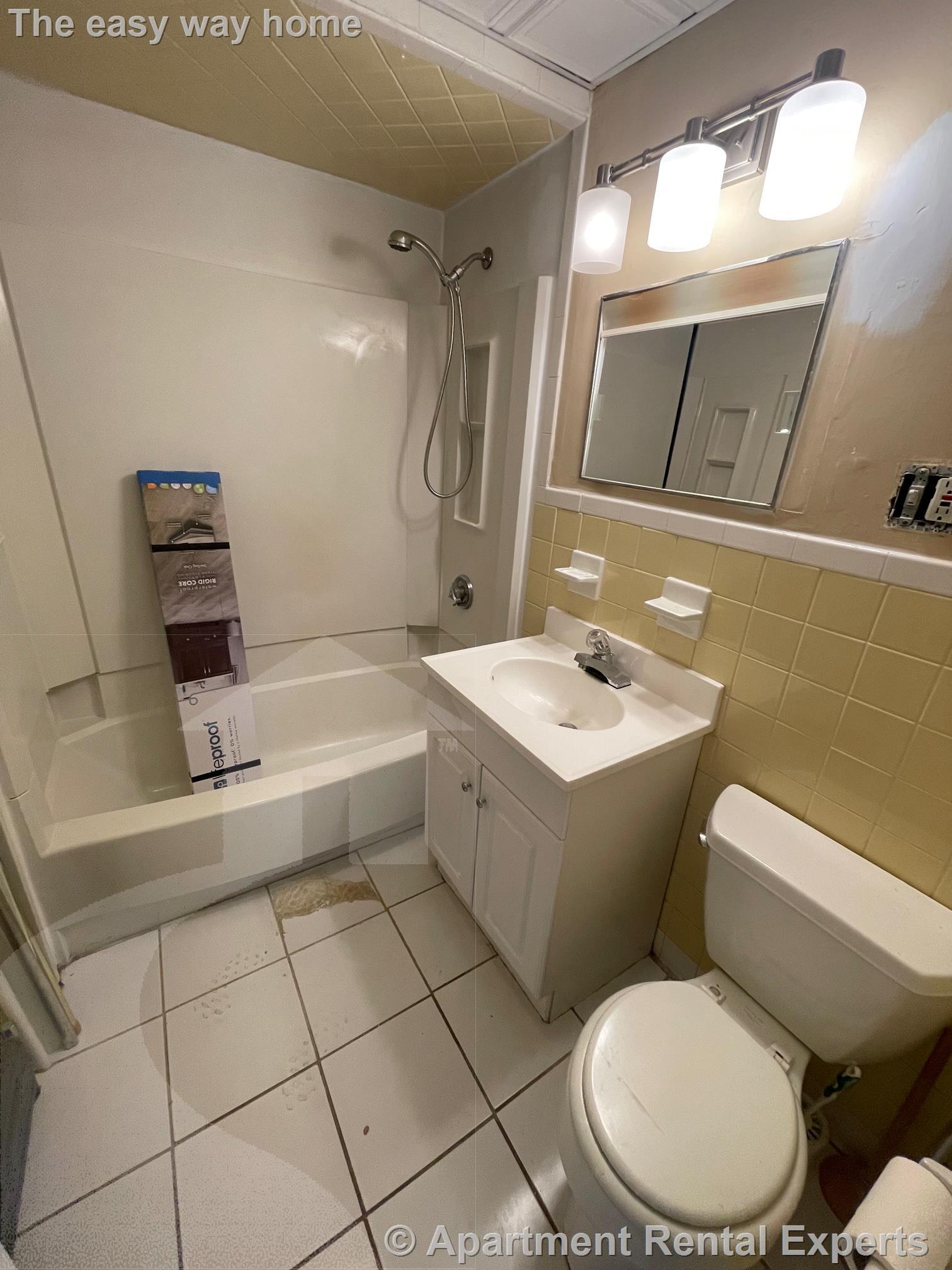 24 Stoughton St, Tufts