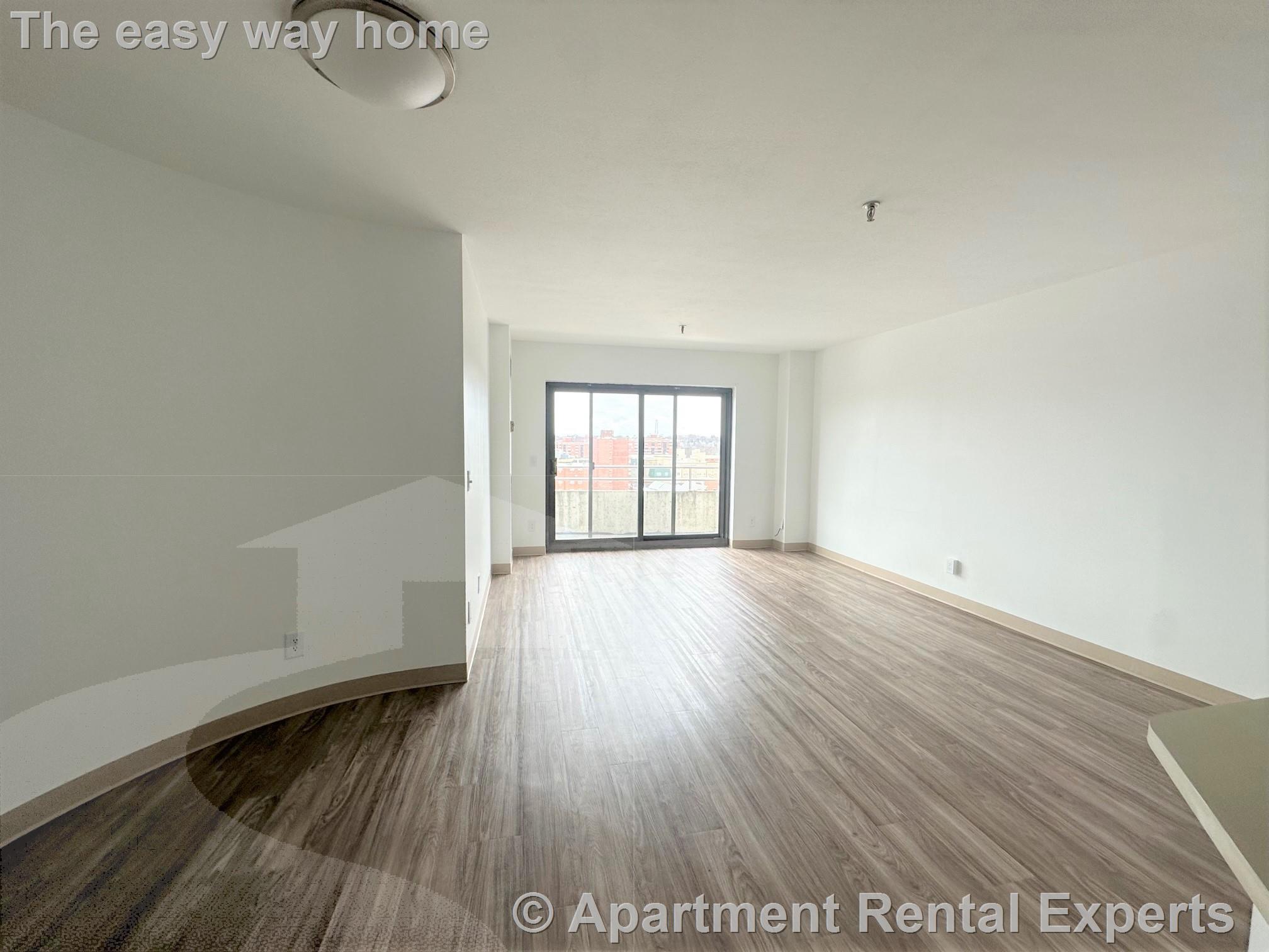 36 Dartmouth St, Malden Center