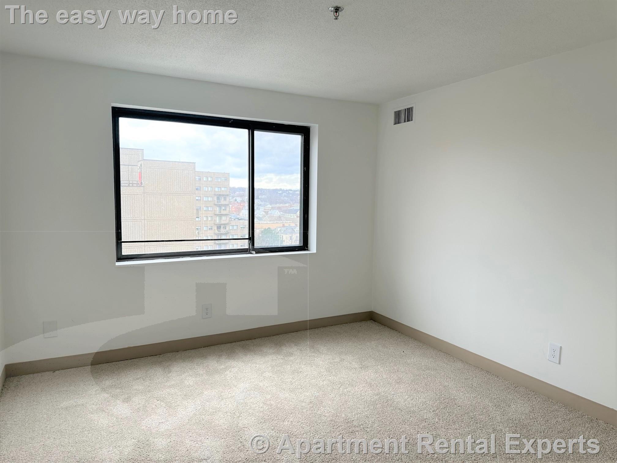 520 Main St, Malden Center