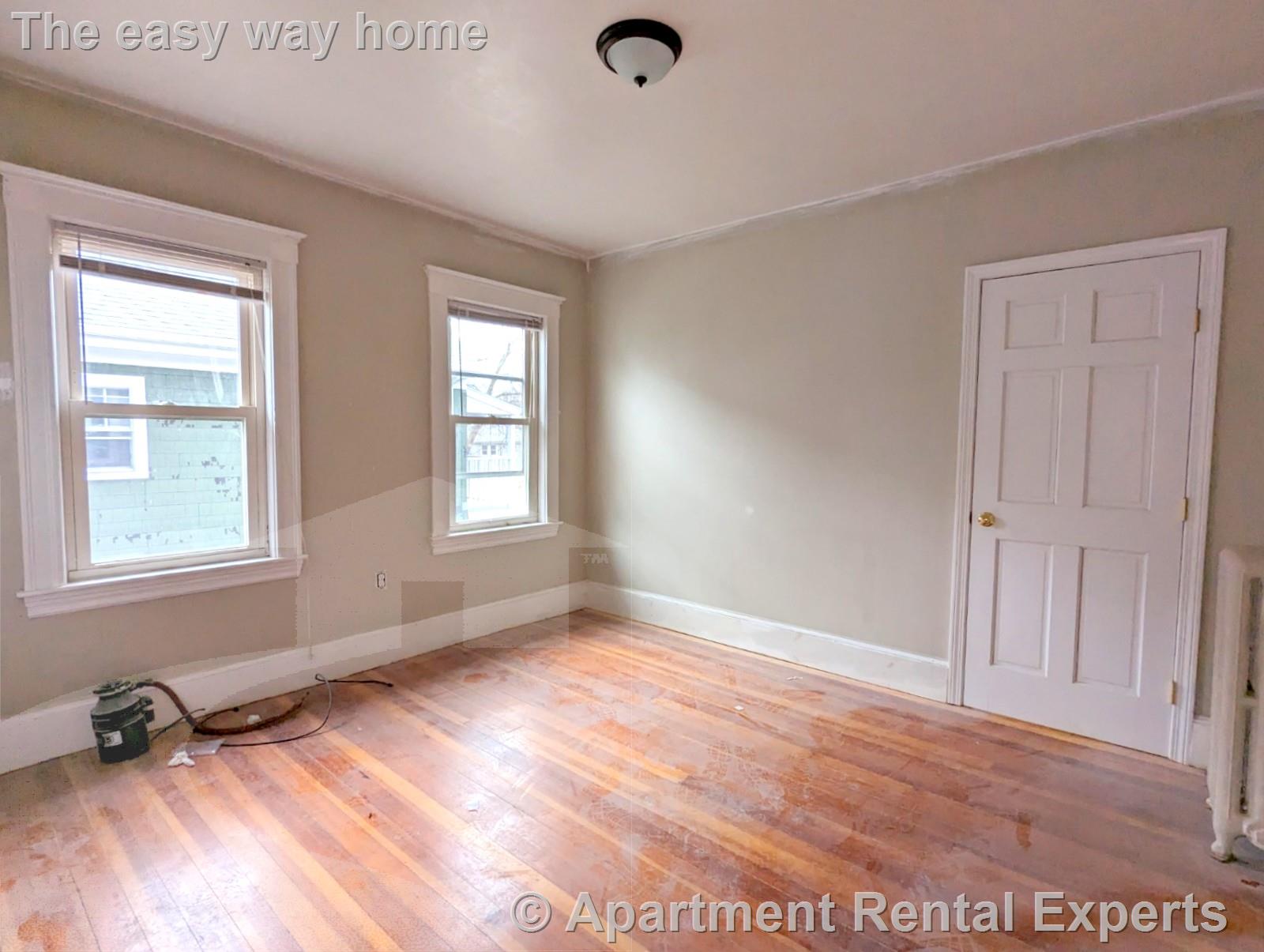 35 Trowbridge St, Arlington