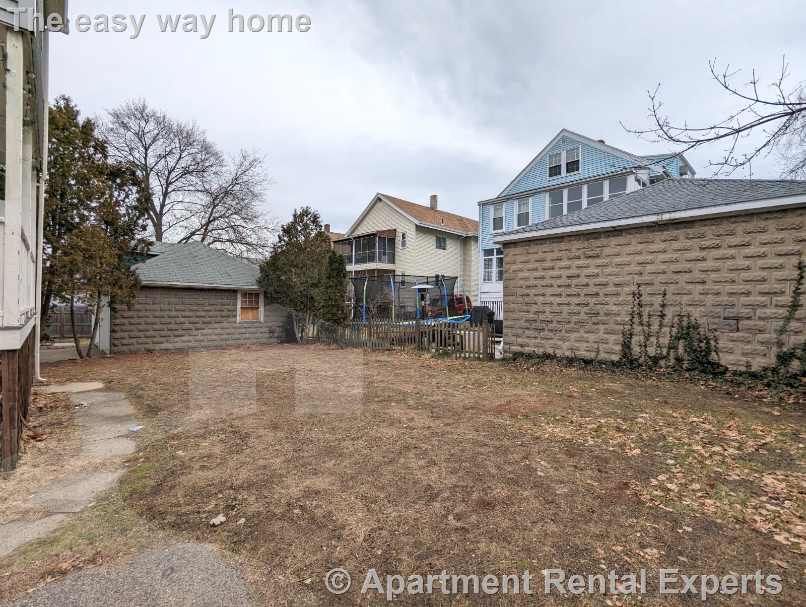 35 Trowbridge St, Arlington