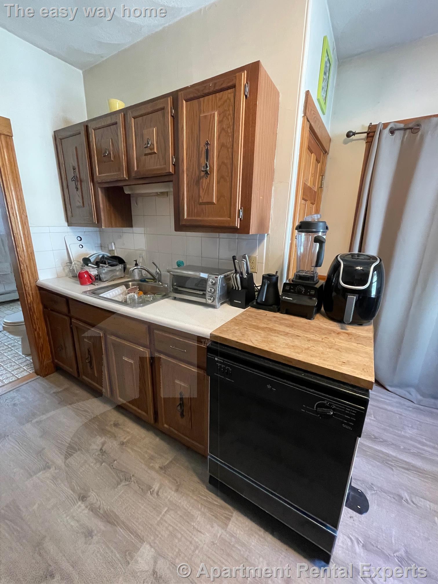 128 Boston Ave, Ball Square