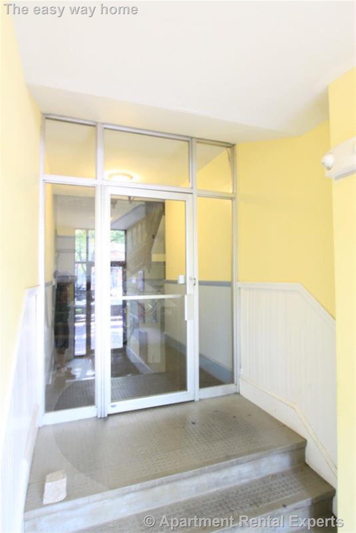 35 Davis Sq, Davis Square