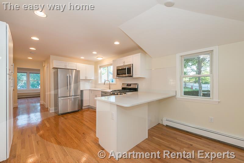 66 Glenellen Rd, West Roxbury