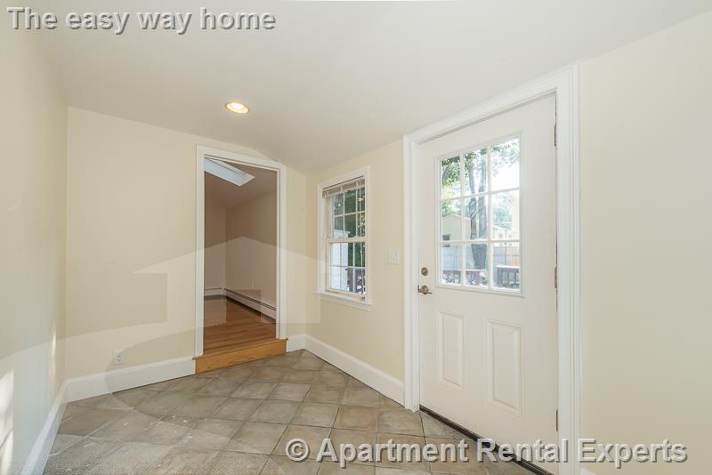 66 Glenellen Rd, West Roxbury