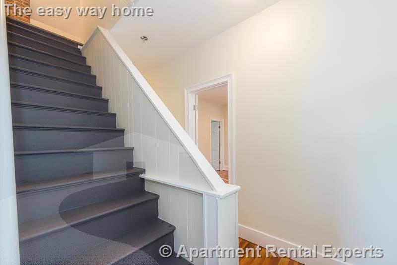 66 Glenellen Rd, West Roxbury