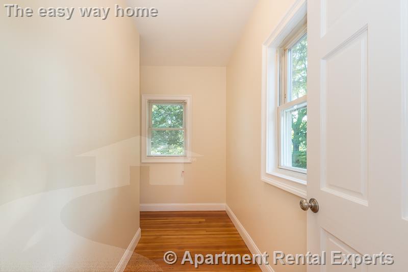 66 Glenellen Rd, West Roxbury