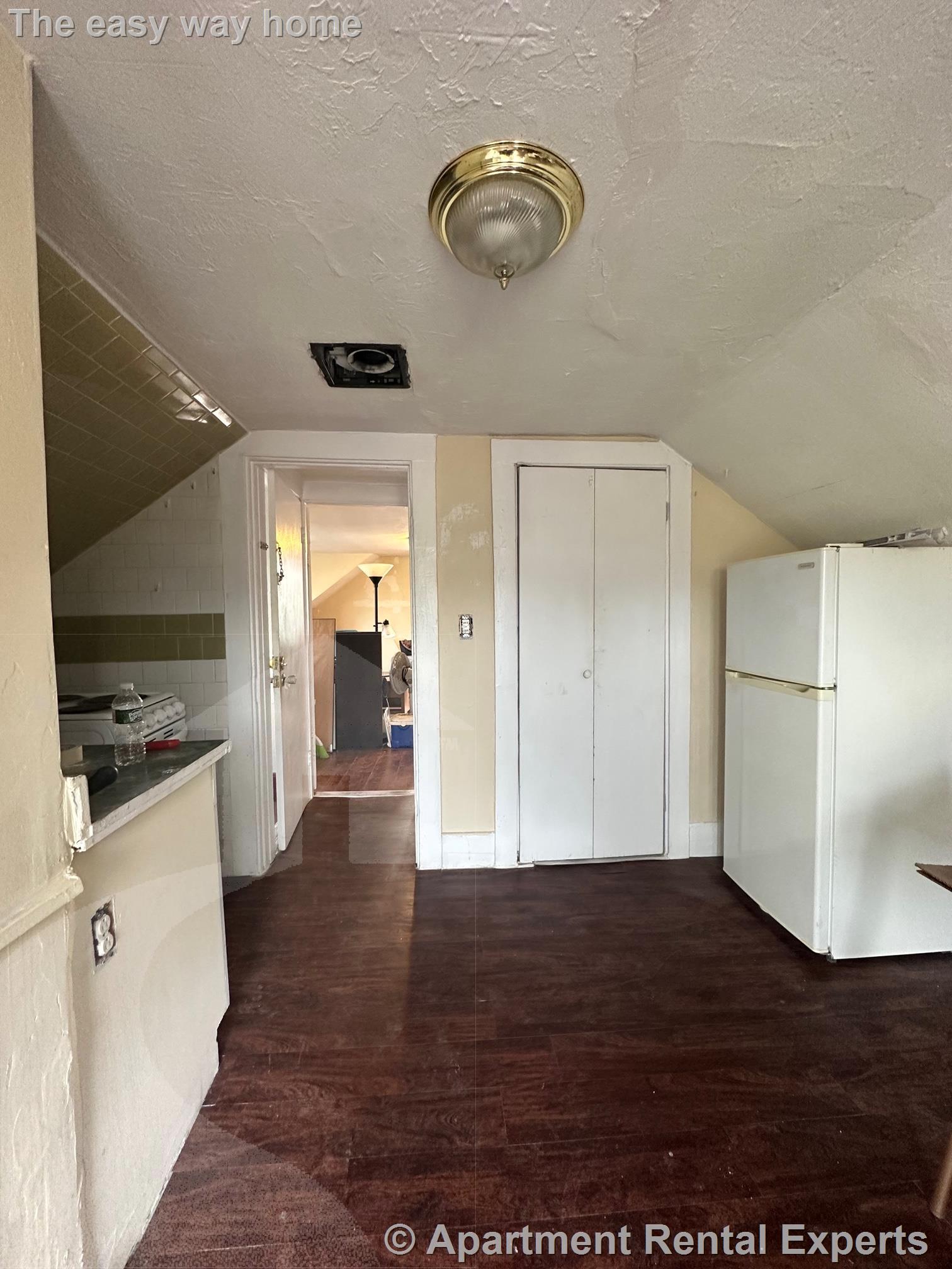 338 Somerville Ave, Union Square