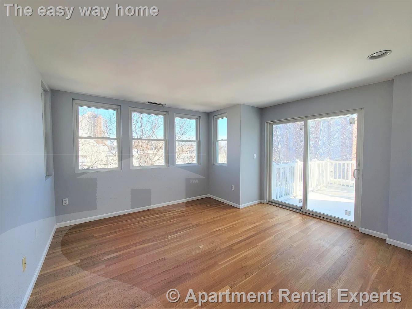 218 Thorndike St, East Cambridge