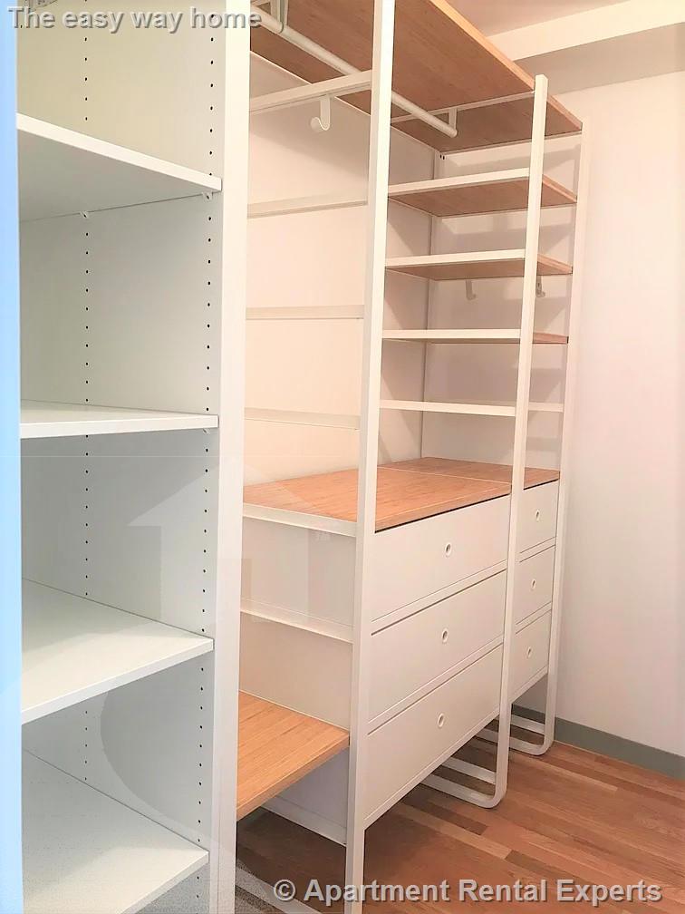 218 Thorndike St, East Cambridge