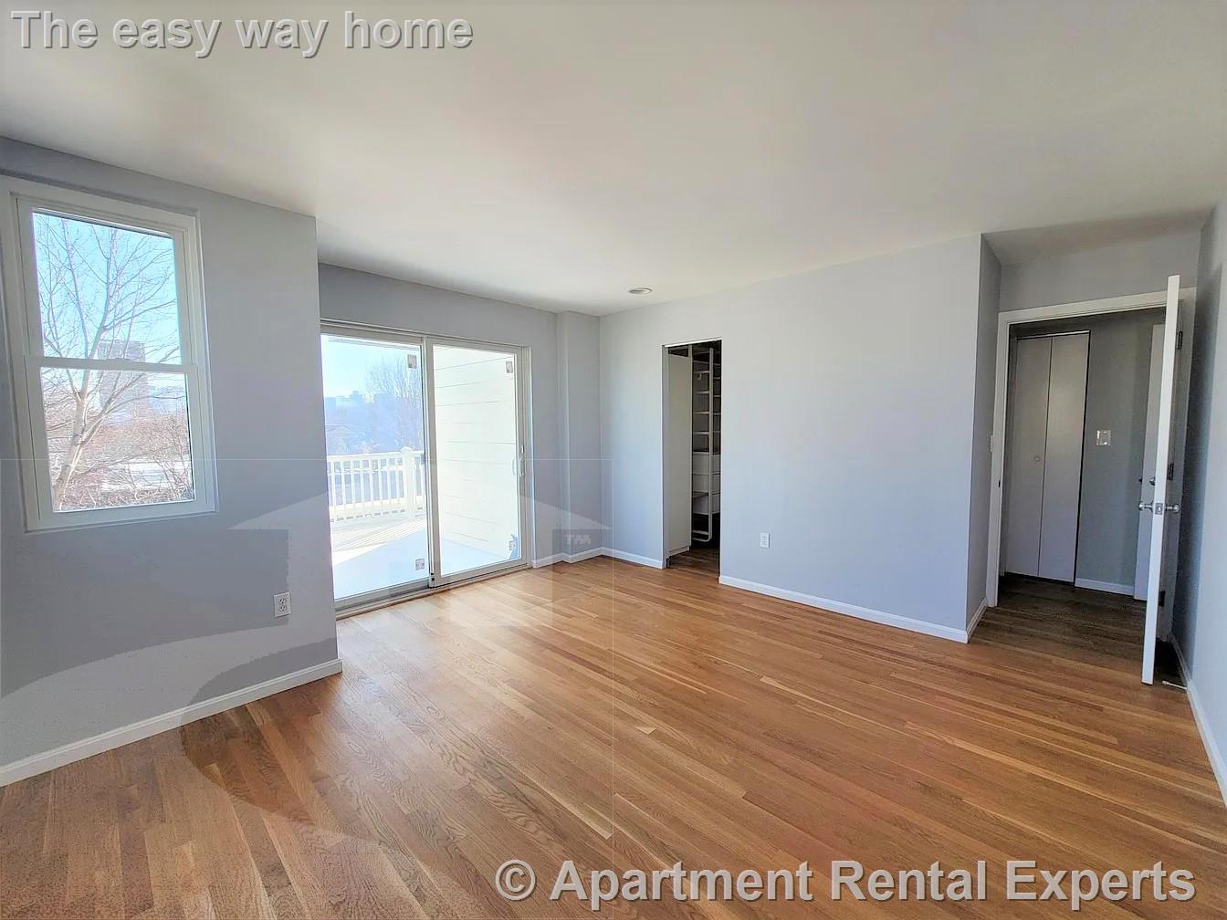 218 Thorndike St, East Cambridge