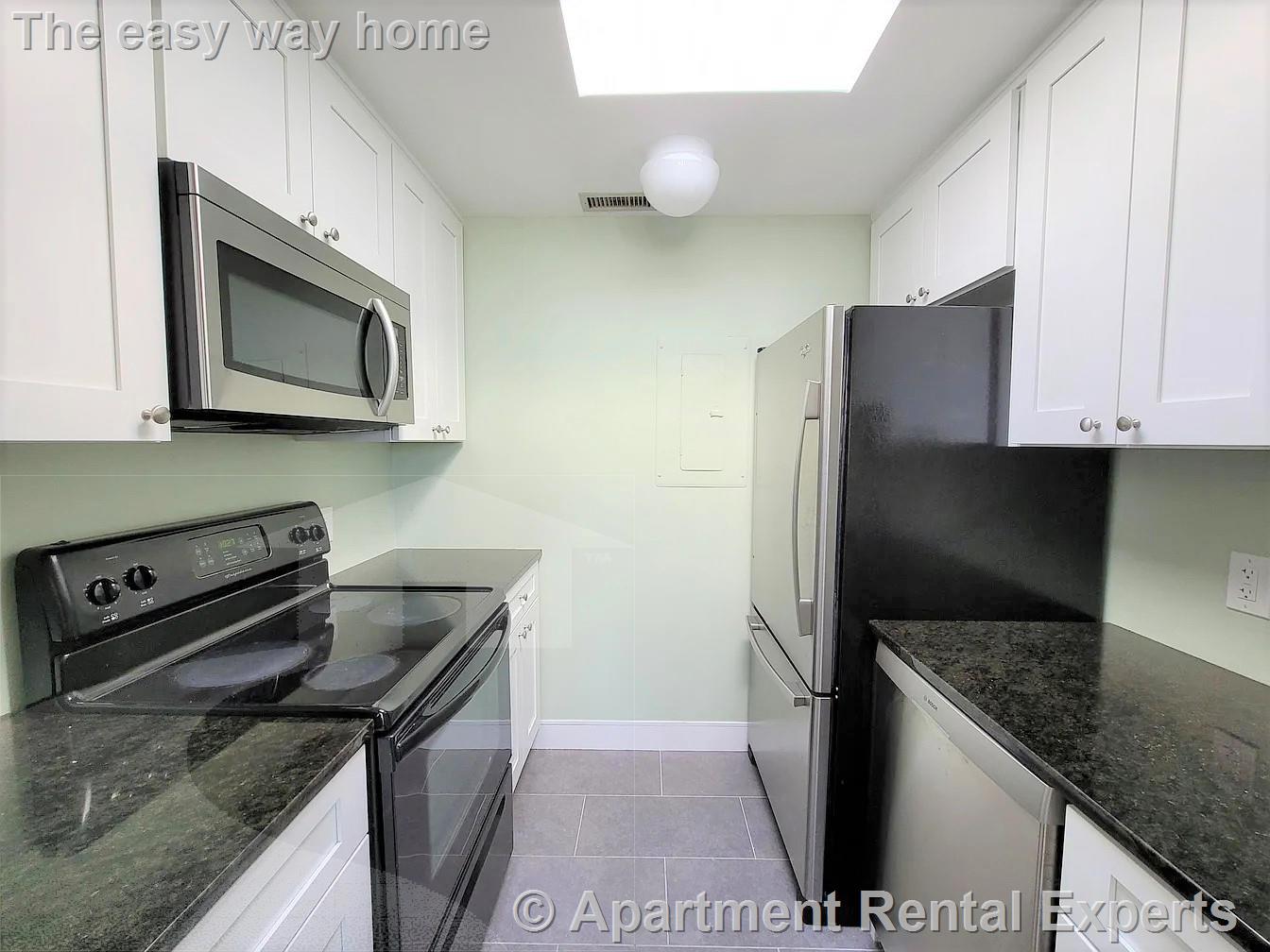 218 Thorndike St, East Cambridge