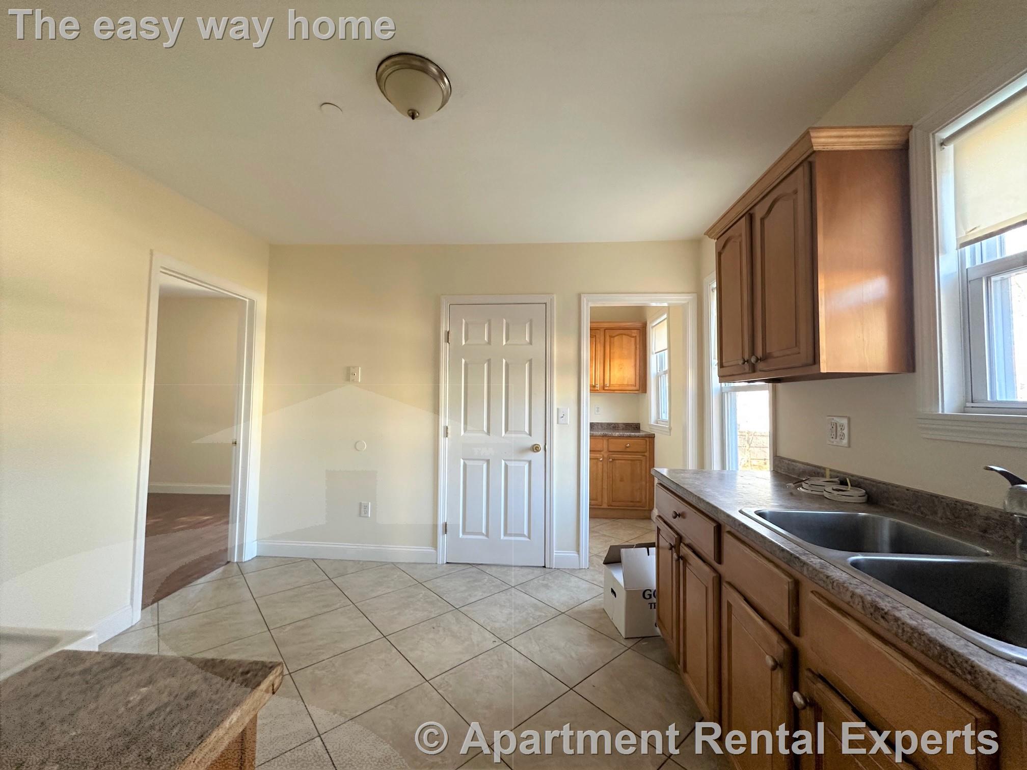 66A Paris St, Medford Square