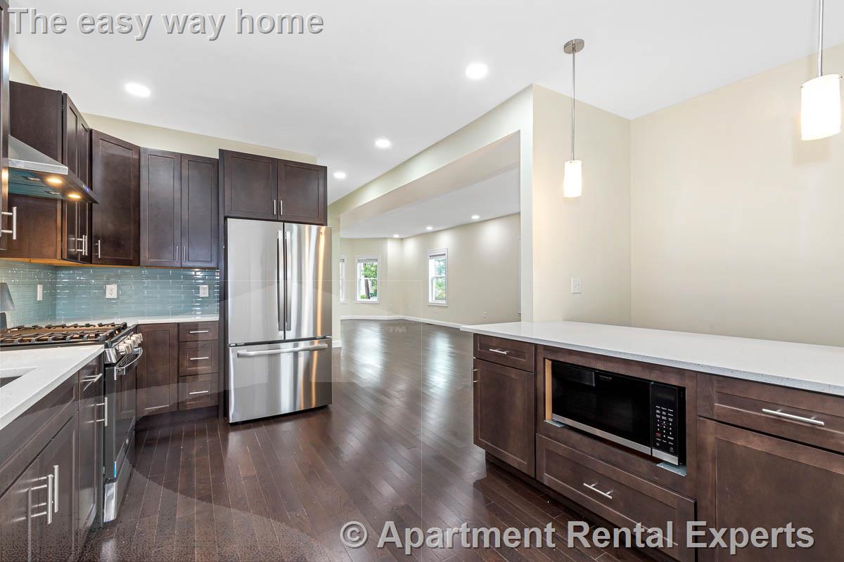 77 Winchester St, Ball Square