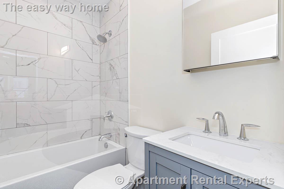 77 Winchester St, Ball Square