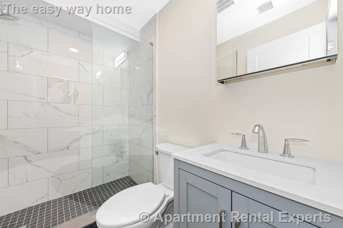 77 Winchester St, Ball Square