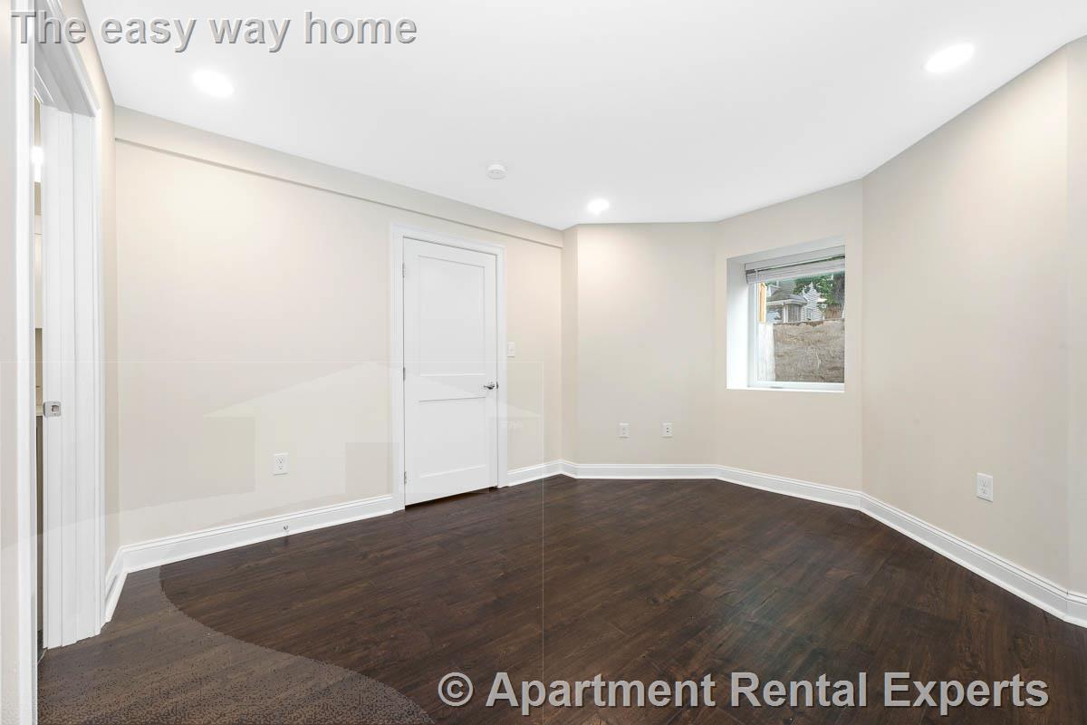 77 Winchester St, Ball Square