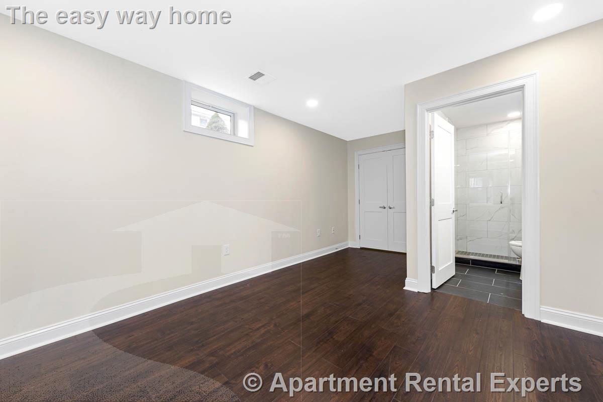 77 Winchester St, Ball Square