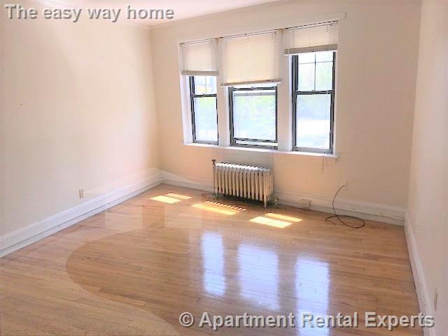 349 Pleasant St, Malden Center