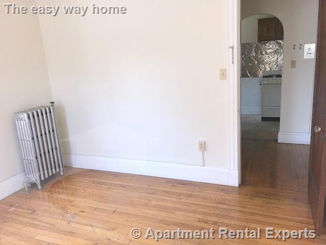 349 Pleasant St, Malden Center