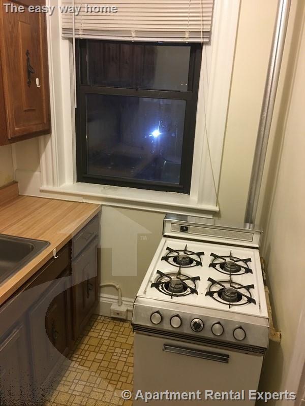 17-19 Washington St, Malden Center