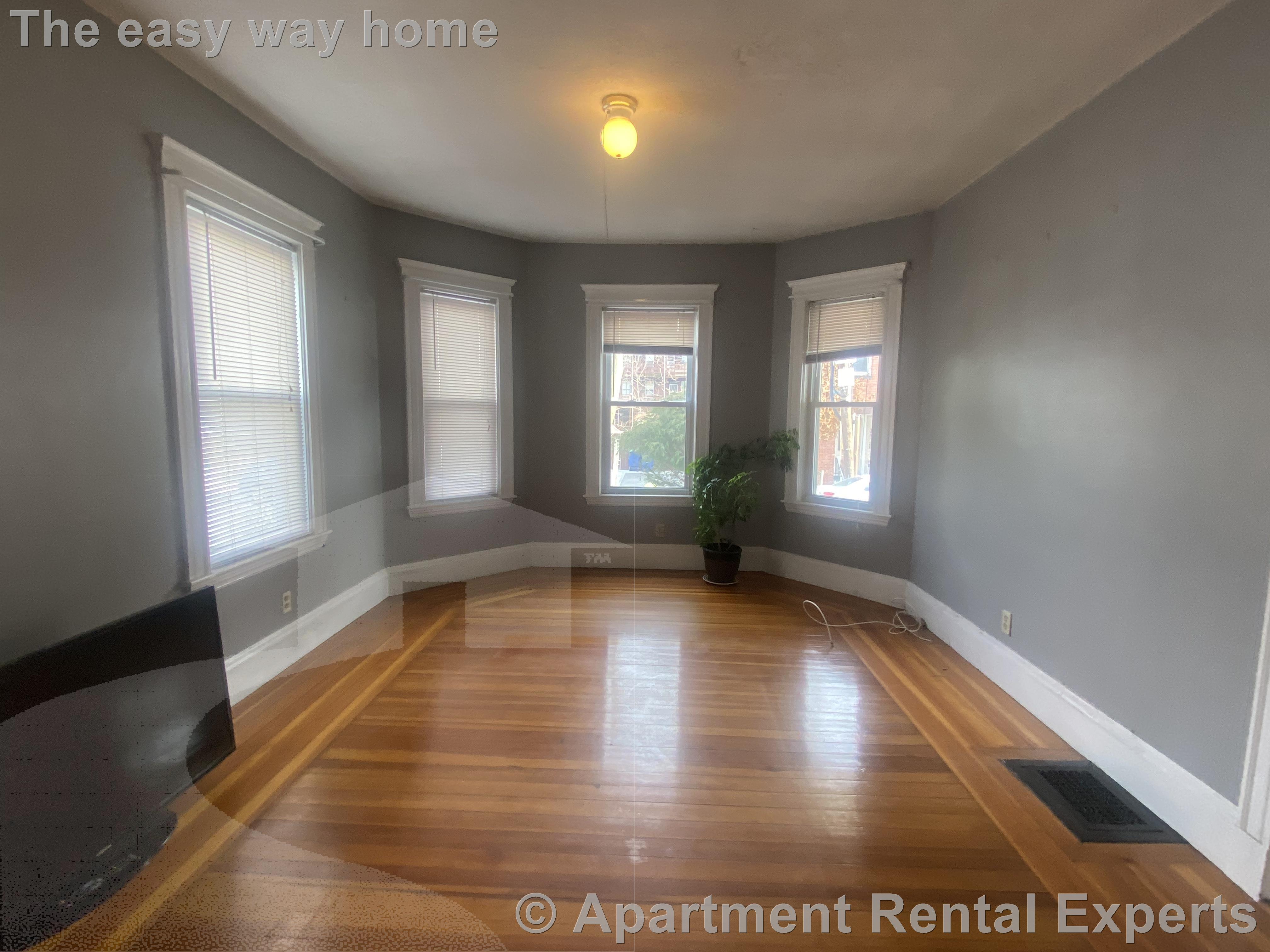 12 School St, Union Square