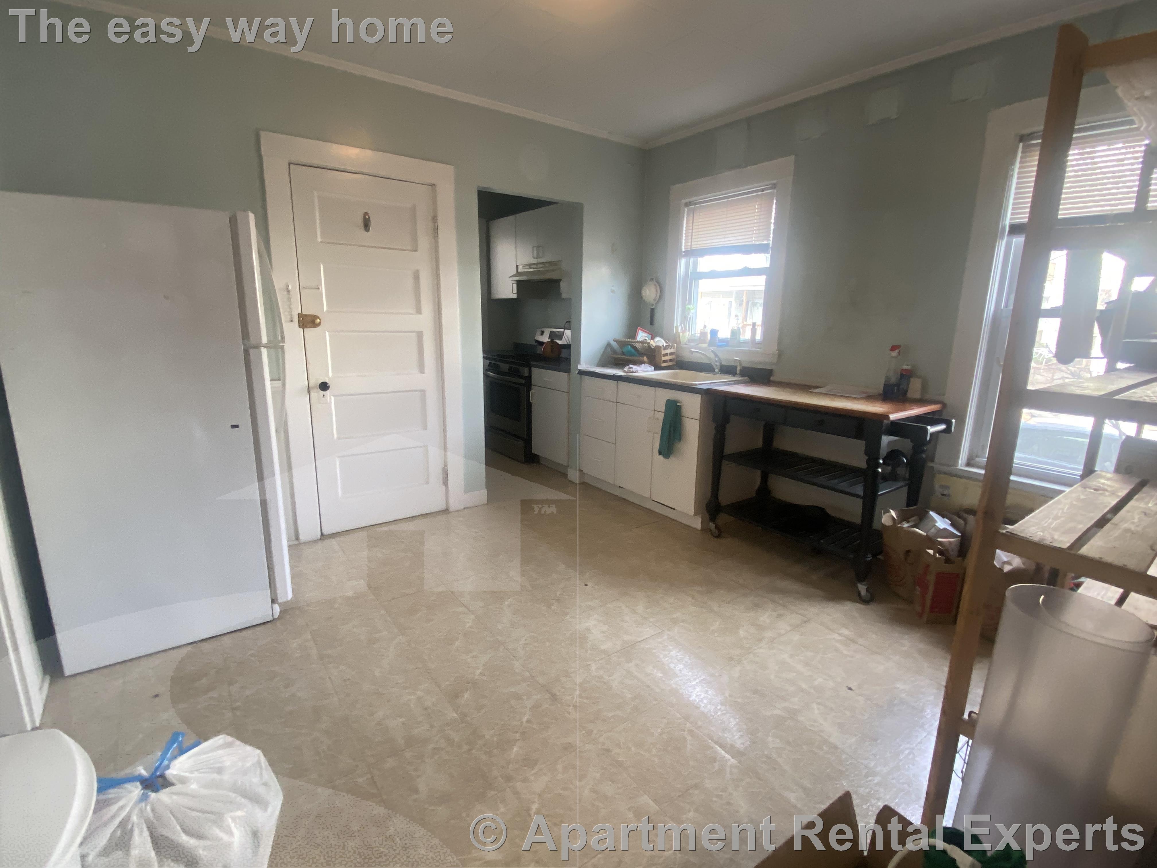 12 School St, Union Square