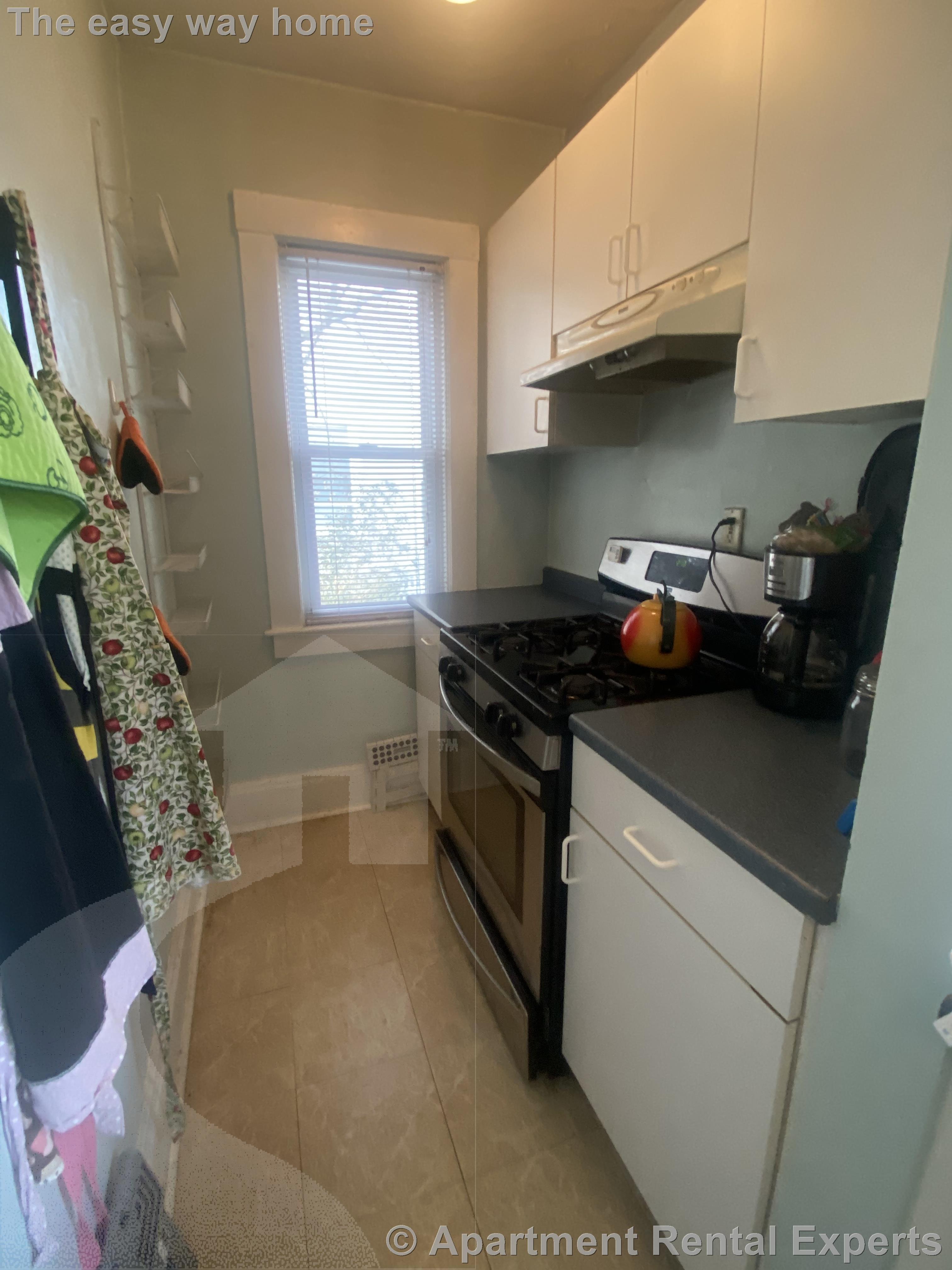 12 School St, Union Square