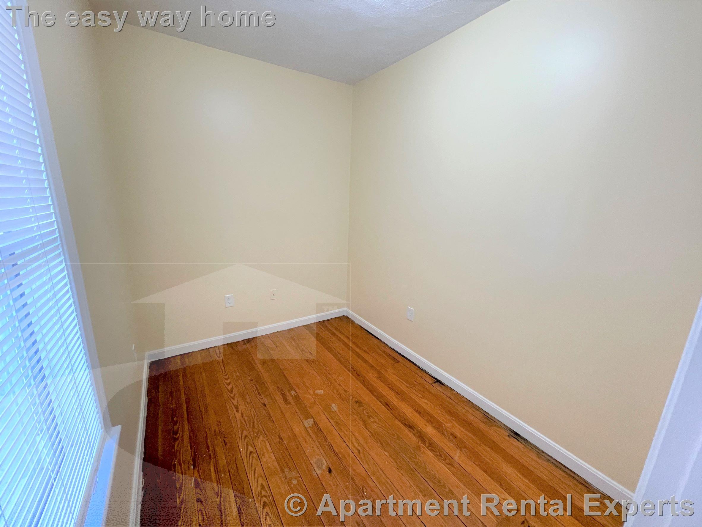 225 Holland St, Davis Square