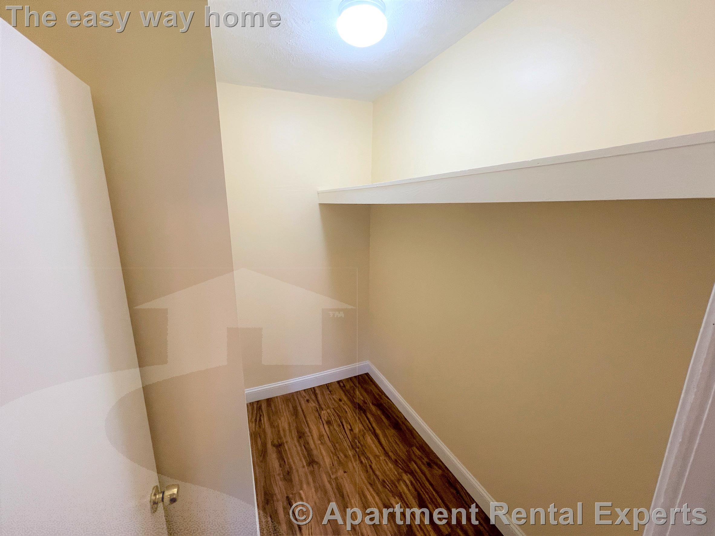 225 Holland St, Davis Square