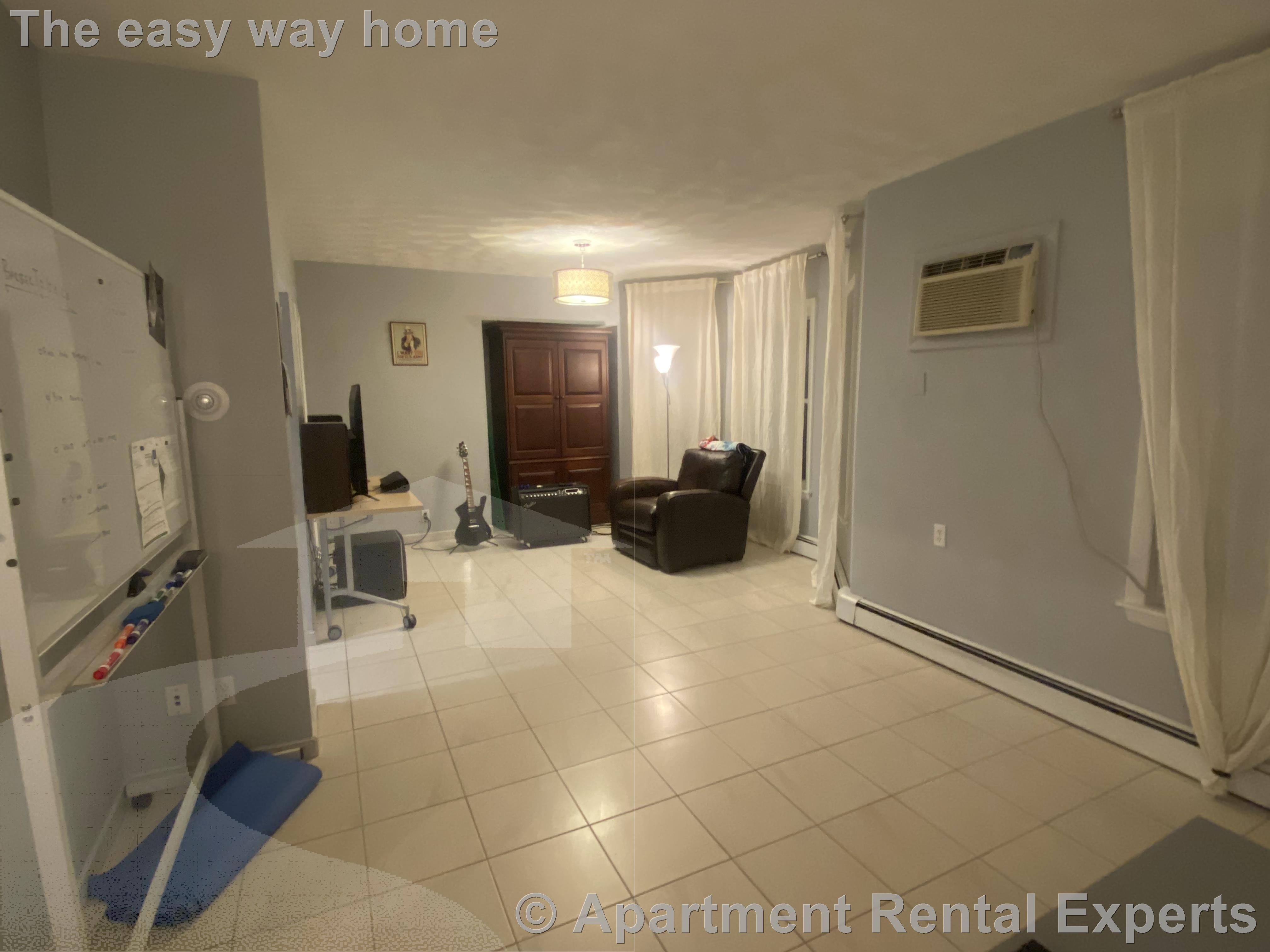 66 Paris St, Medford Square