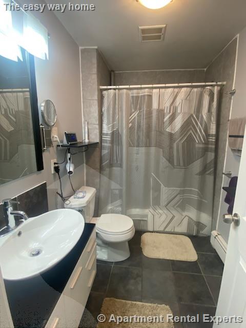 66 Paris St, Medford Square