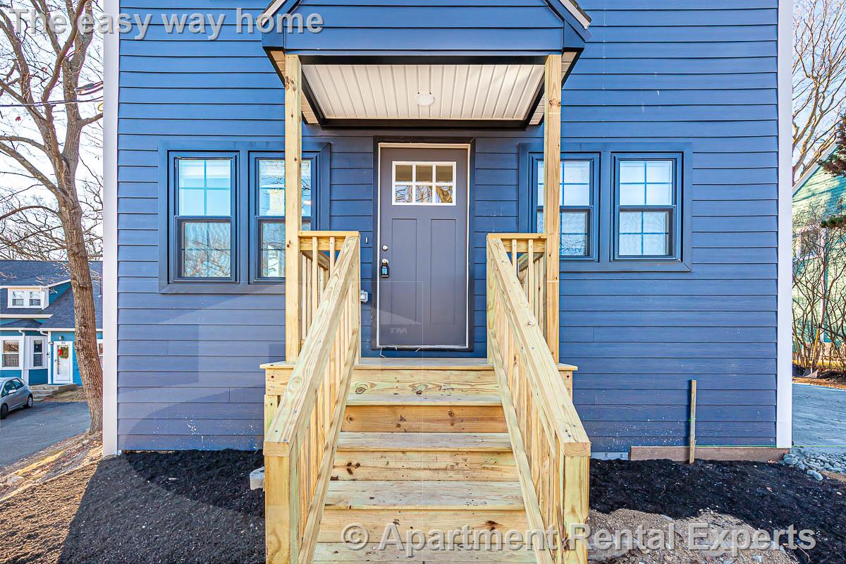 48 Caldwell Rd, Waltham